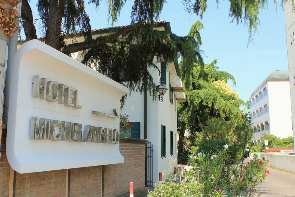 Venice Michelangelo Hotel Mestre Exterior foto